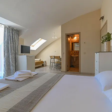 Onegin & Thermal Zone شقة فندقية 3*